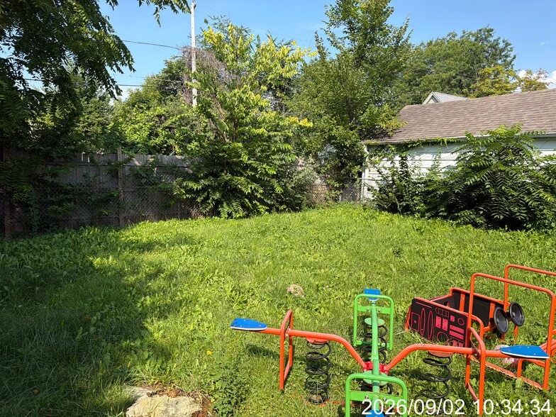 Building Photo - 5265 N 49th St