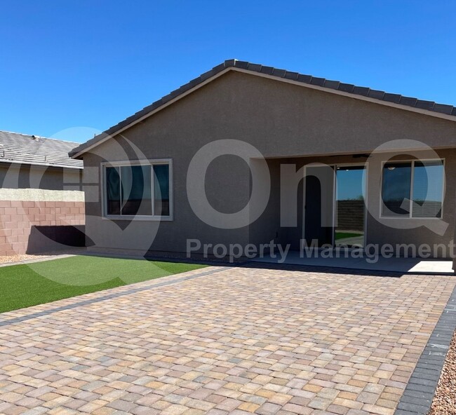 Building Photo - 13112 E Cembeline Ln