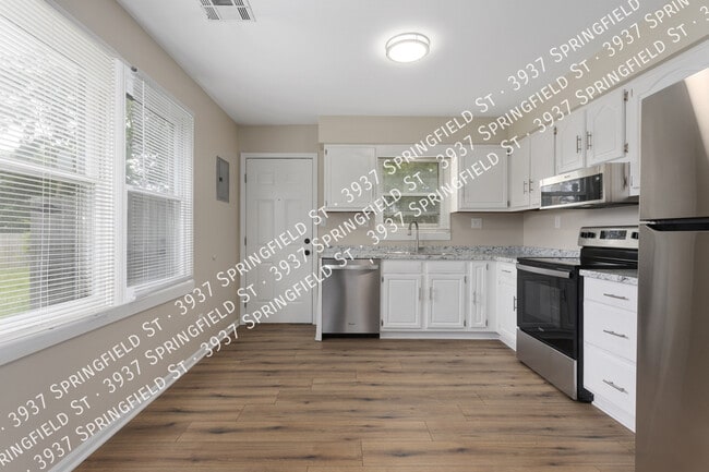 Building Photo - 3937 Springfield St