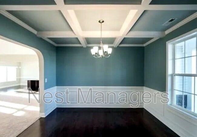 Building Photo - 113 Tellmont St