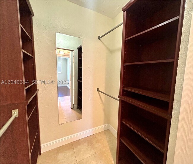 Building Photo - 14500 SW 88th Ave