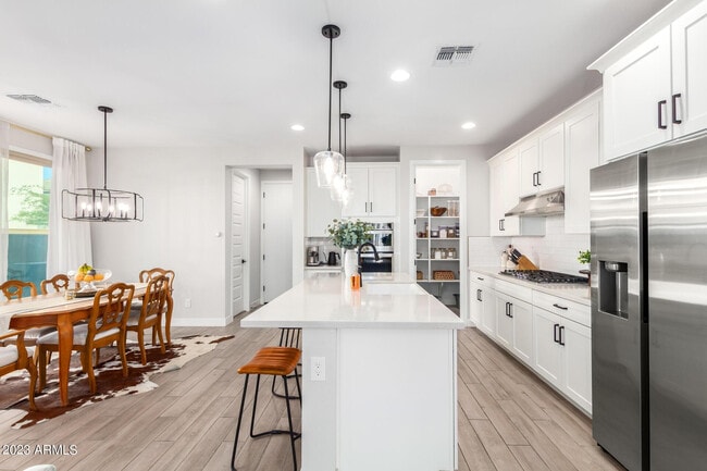 Building Photo - 2029 W Kinfield Trail