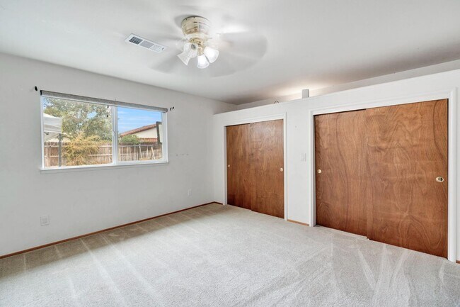 Building Photo - 2352 Cabrillo Way