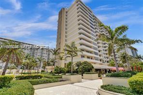 Building Photo - 5600 Collins Ave