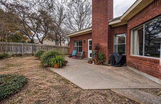 Building Photo - 12900 Medina River Way