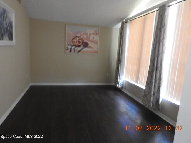 Building Photo - 1208 Stadt Rd NW