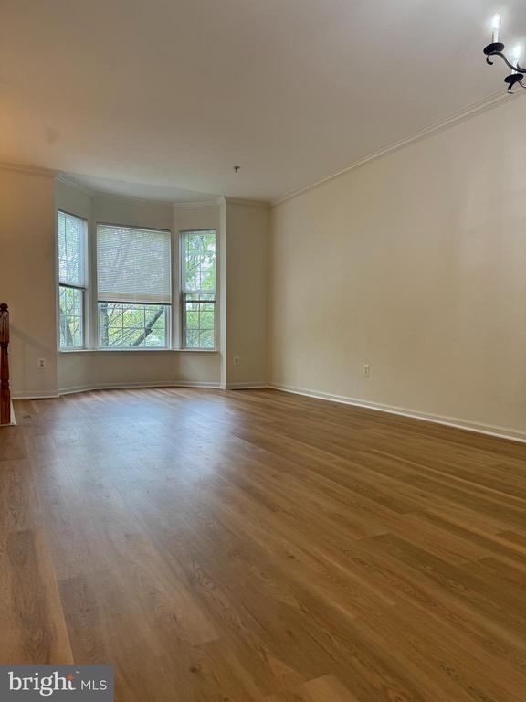 Building Photo - 410 Redland Blvd