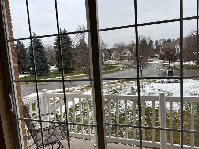 Building Photo - 724 Olde English Cir