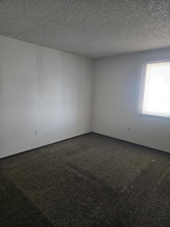 Building Photo - 7020 Green Meadow Dr