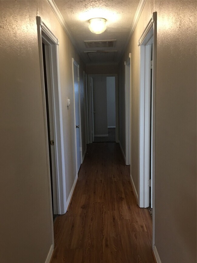 Building Photo - 2283 McCaleb Rd