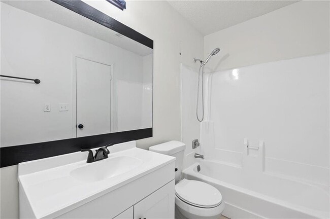 Building Photo - 579 Northridge Crossing Dr