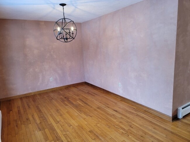 Building Photo - 23 Tattan Farm Rd