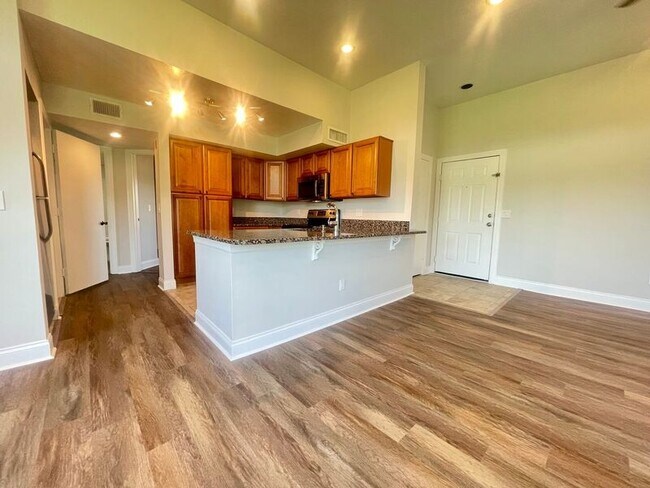 Building Photo - 7310 Westpointe Blvd