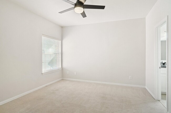 Building Photo - 1917 Cresson Dr