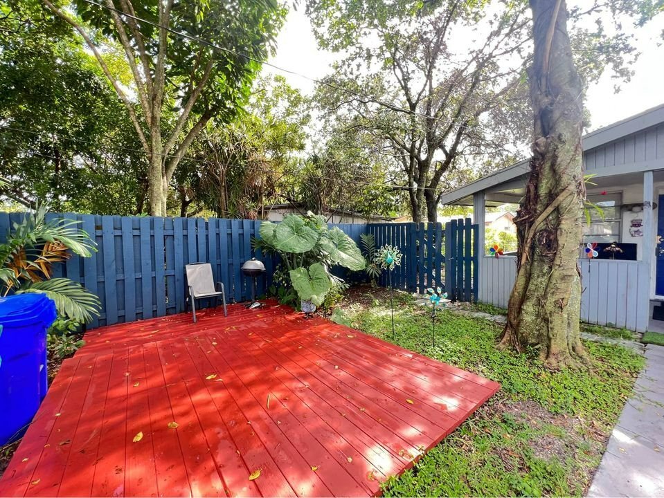 Building Photo - 1537 SW 44th Ave