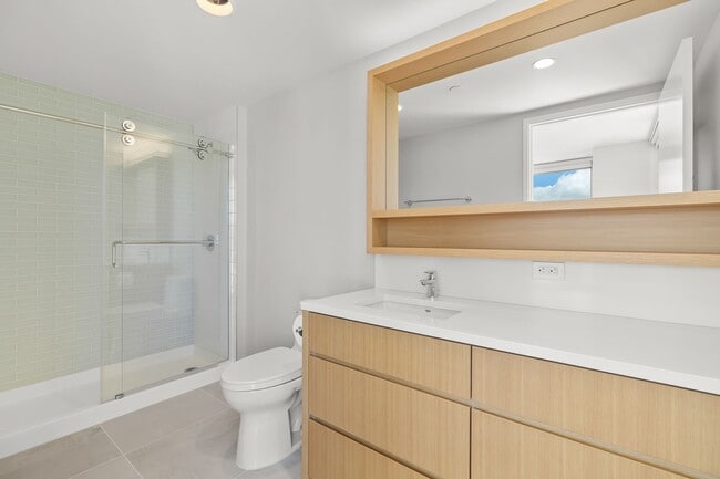 Building Photo - High-Floor Corner 2BR/2BA/2PK | Floor-to-C...