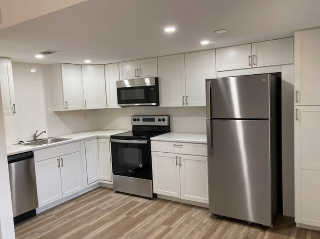 Building Photo - 1896 40th Ave