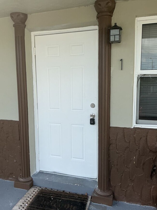 Building Photo - 1101 N 22 LLC