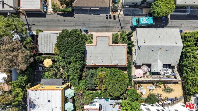 Building Photo - 1515 Rendall Pl