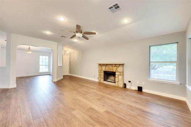 Building Photo - 1108 Bohica Way