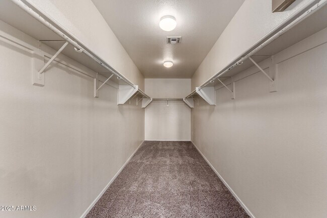 Building Photo - 3049 S Sierra Heights Cir