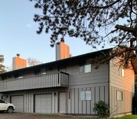 Building Photo - H8225-8227