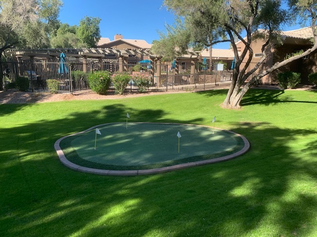 Community Grounds and Putting Green - 7009 E Acoma Dr