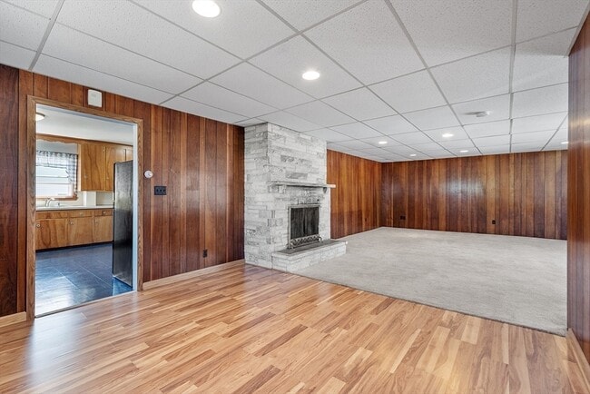 Building Photo - 300 Manet Ave