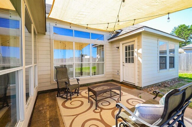 Building Photo - 17722 Meadow Crossing Ln