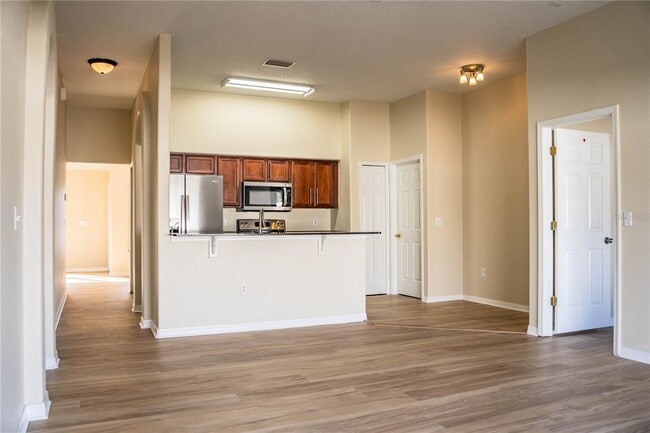 Building Photo - 3998 Rollingsford Cir