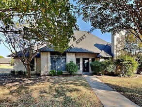 Building Photo - Newly Renovated Single Family Home | 4 BR/3.5BA | Gated backyard| Large corner