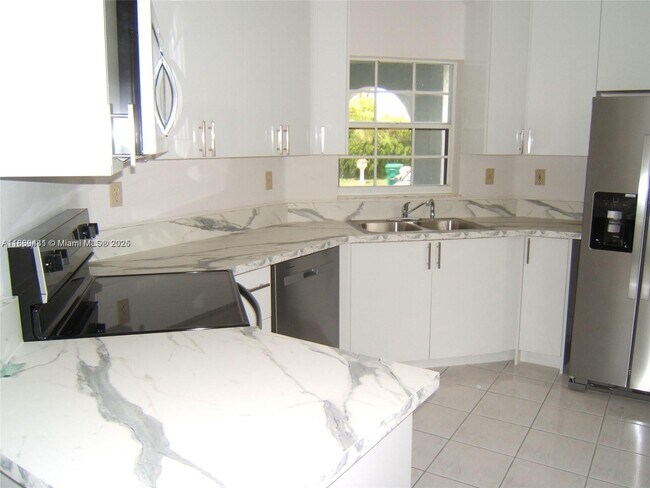 Building Photo - 24833 SW 128th Ct