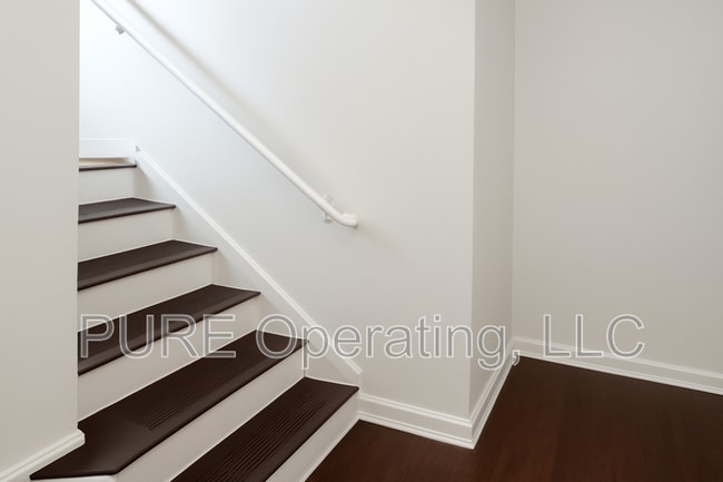 Building Photo - 14430 S 35th St