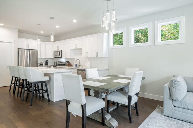 Building Photo - 10404 2nd Pl SW