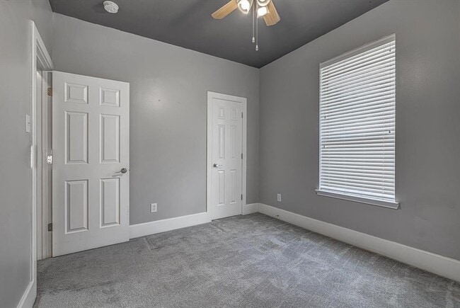 Building Photo - 16806 Ivy Wild Ln
