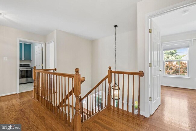 Building Photo - 5871 Paine Run Pl