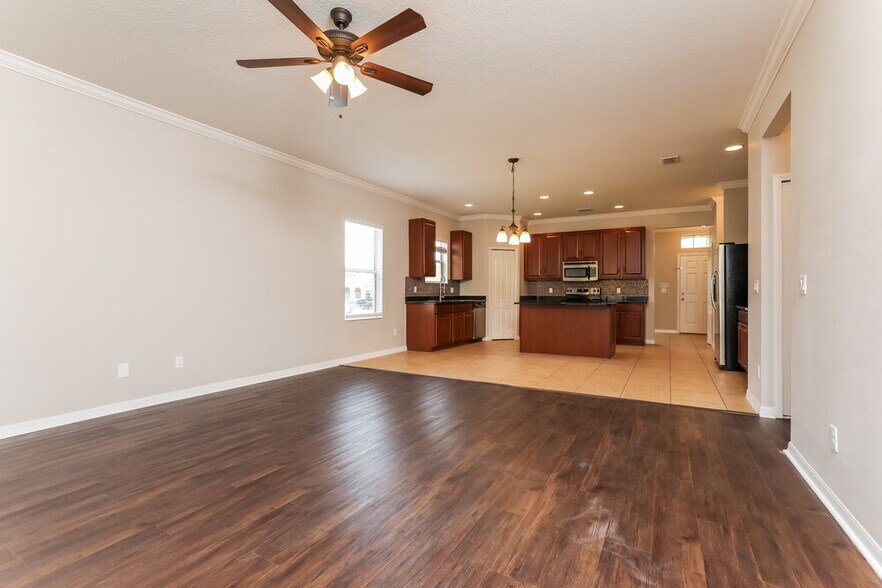 Building Photo - 1586 Danisco Pl