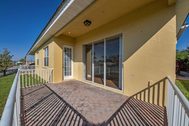 Building Photo - Beautiful Gulf Harbor Villa