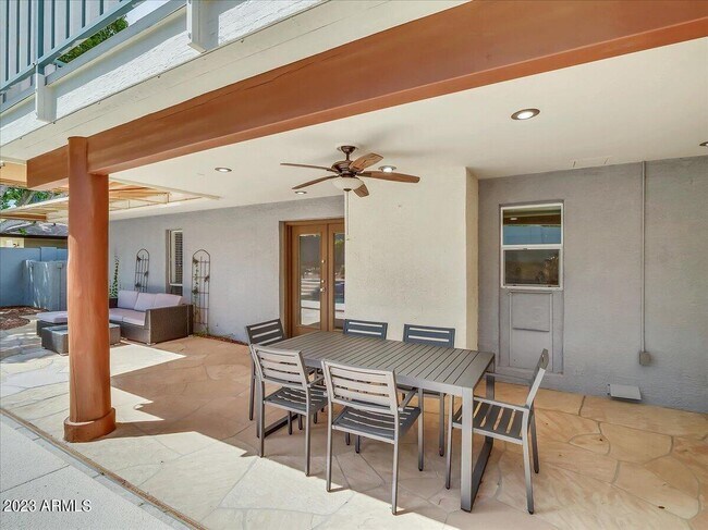 Building Photo - 3351 E Las Rocas Dr