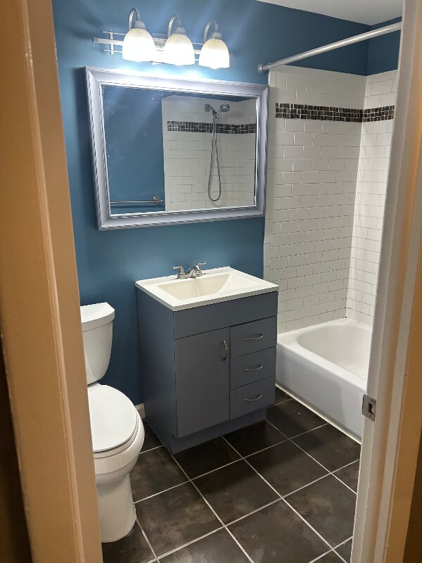 Building Photo - 5472 Vicaris St