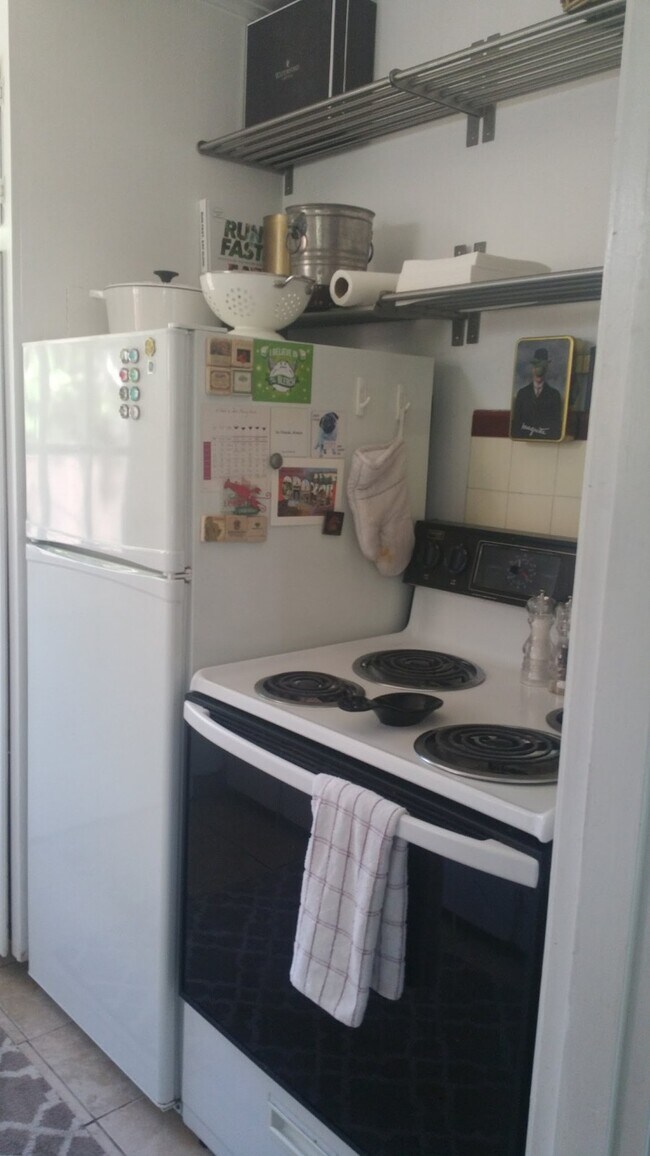 Building Photo - 6578 5th Ave NE