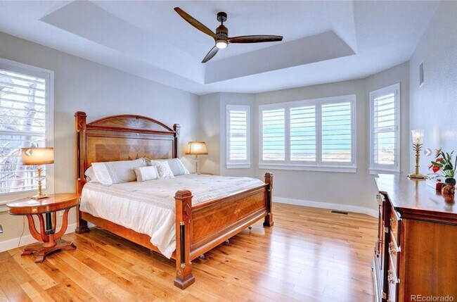 Building Photo - Elegant 4-Bedroom, 3 bathroom Home with Fi...