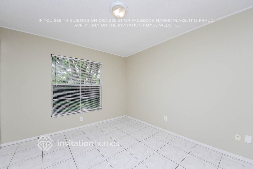 Building Photo - 121 Hidalgo Ave