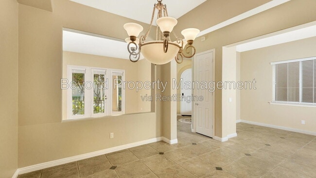 Building Photo - 2947 Farragut Rd