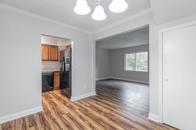 Building Photo - 6876 Beulah Dr