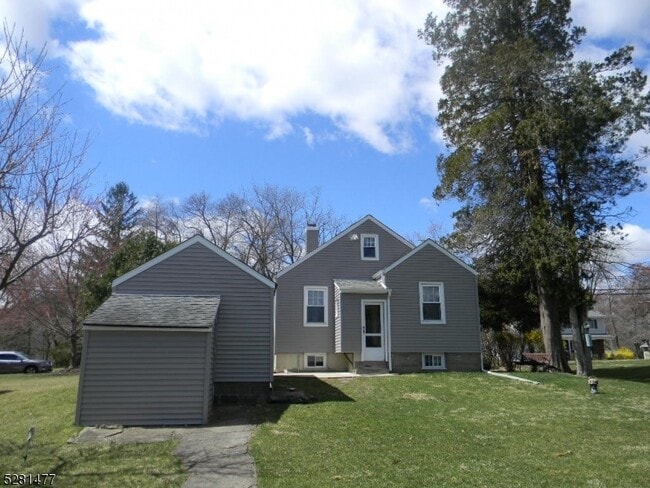 Building Photo - 34 Ahnert Ave