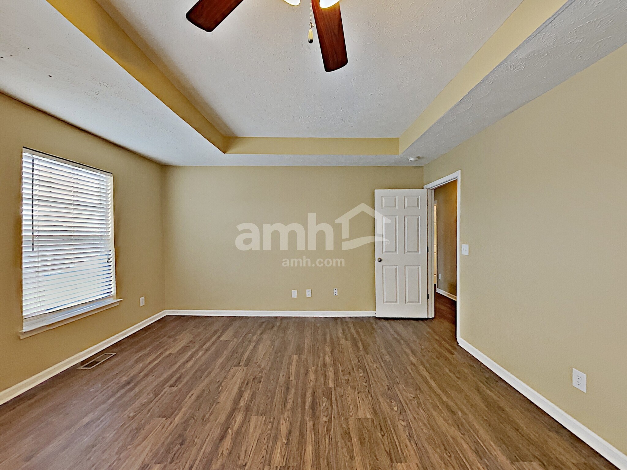 Building Photo - 1813 Baslia Ln