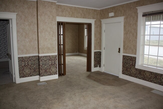 Building Photo - Acreage Nestled In City Of Pella