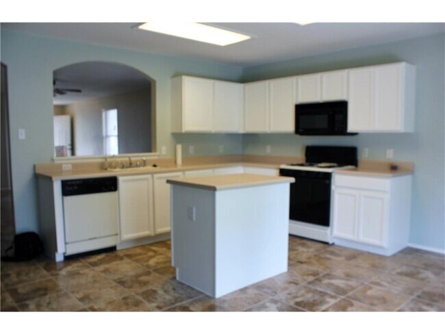 Building Photo - 1806 Lloydminister Way