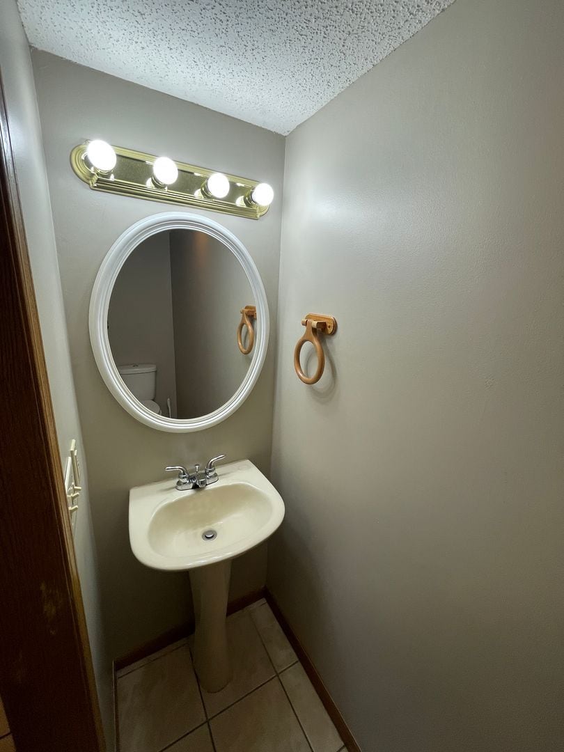 Building Photo - 1539 E Wayne St